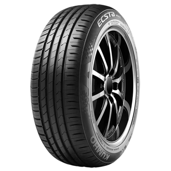 إطار سيارة ركاب من ماركة كومهو، بنقشة اكستا - متجر إطاراتكم