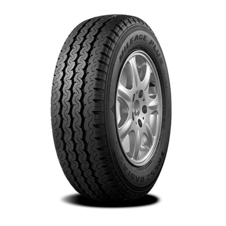 إطار فان من ماركة تراينجل، بنقشة مصممة لتوفير عمر افتراضي طويل و قدرة على تحمل الأحمال - متجر إطاراتكم